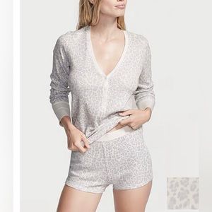 NWT Victoria’s Secret ANIMAL PRINT, SHORT, THERMAL pajama set. SIZE XL